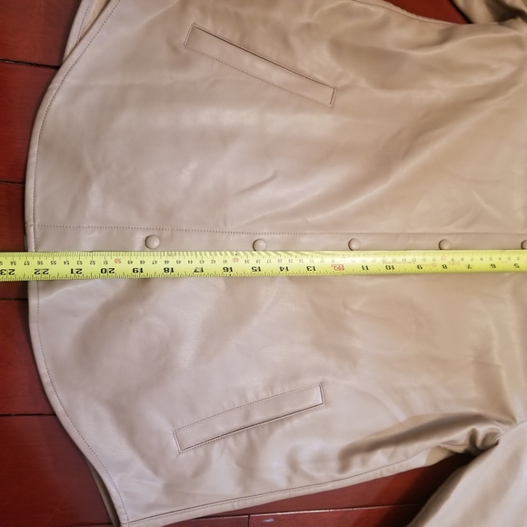 Lapisf du Marais Lightweight Leather Jacket - Picture 11 of 12